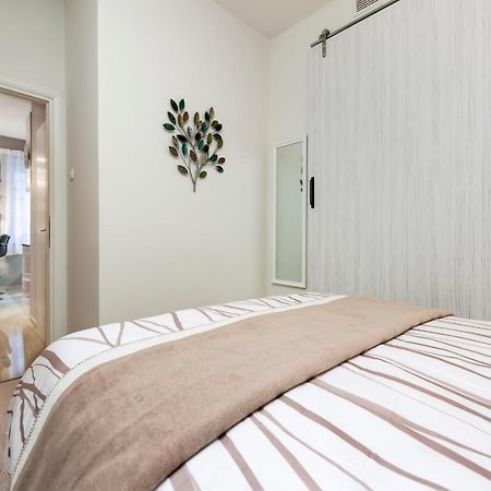 Bella Campagna - Luxury Two Bedroom Apartment Ρόβινι Εξωτερικό φωτογραφία