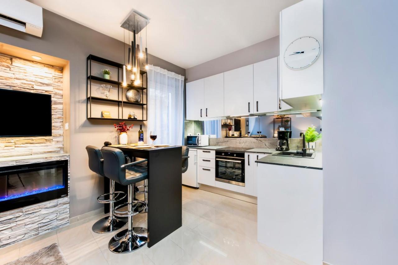 Bella Campagna - Luxury Two Bedroom Apartment Ρόβινι Εξωτερικό φωτογραφία