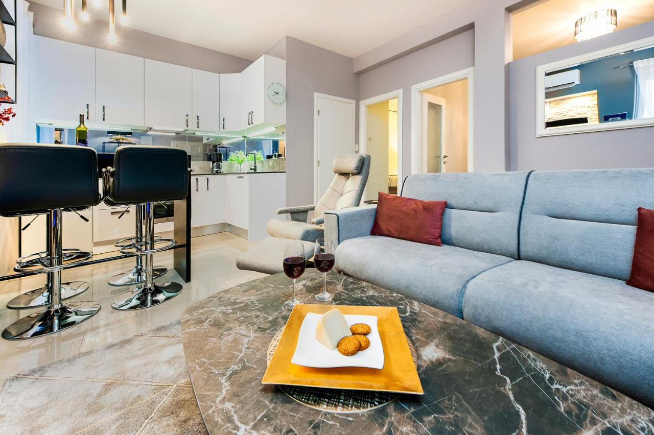 Bella Campagna - Luxury Two Bedroom Apartment Ρόβινι Εξωτερικό φωτογραφία