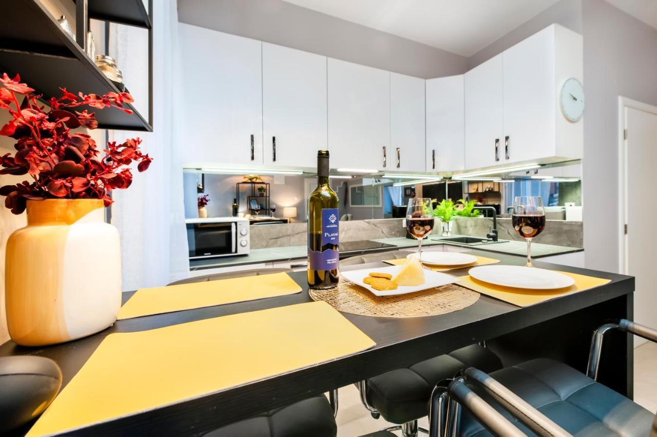 Bella Campagna - Luxury Two Bedroom Apartment Ρόβινι Εξωτερικό φωτογραφία